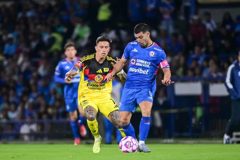 Erik Lira no se guarda nada y anticipa el duelo entre Cruz Azul y América