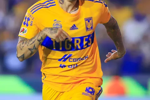 ¿Diente López llega a Cruz Azul?
