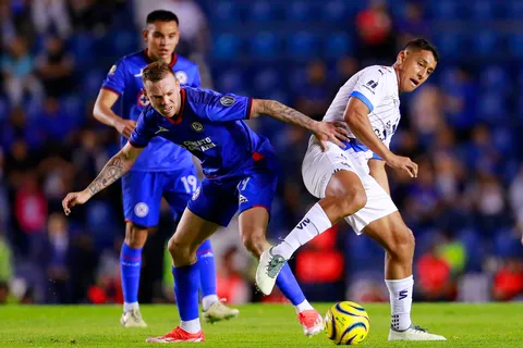 Cruz Azul y Rayados disputarán un boleto para la final.