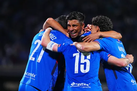 Cruz Azul 3-2 Santos Laguna: La calificaciones de los jugadores de La Máquina en la jornada 5 del Apertura 2025