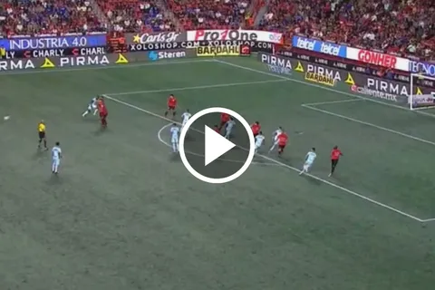Chuy Corona fue criticado por el gol de Cruz Azul