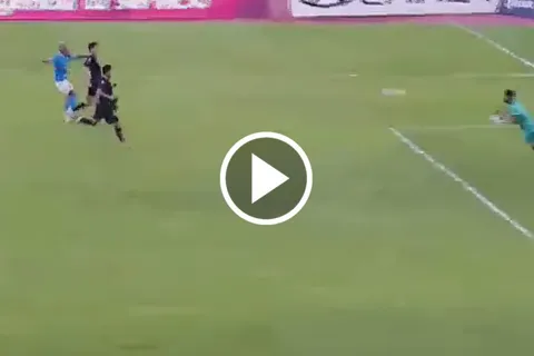 Gonzalo Piovi sorprendió a todos en Cruz Azul con un golazo.