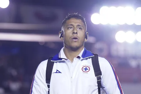Luis Romo rompió el silencio ante su inesperada salida de Cruz Azul