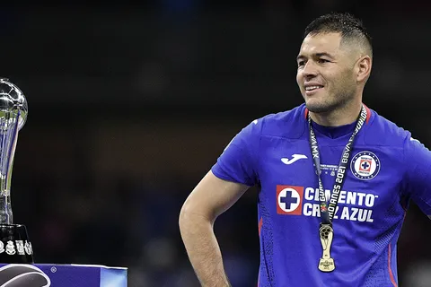 ¿Pablo Aguilar se retira? Los mensajes de su esposa que alertaron: "Cuesta decir adiós"