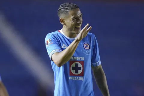 El XI titular de Cruz Azul con la continuidad de Uriel Antuna