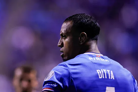 La Liga MX se rinde ante Cruz Azul por un récord histórico gracias a Willer Ditta