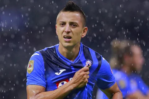 Cruz Azul tiene planeado fichar al Piojo Alvarado en 2025