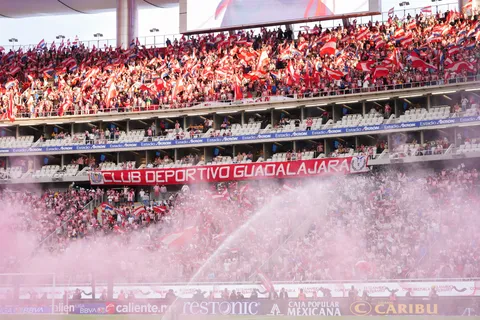 El feo gesto de la afición de Chivas de Guadalajara a solo horas de la semifinal contra Cruz Azul