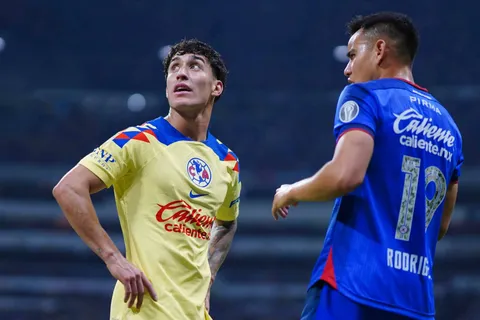 Audios del VAR: ¿Por qué no hubo falta sobre Alejandro Zendejas en el área de Cruz Azul?