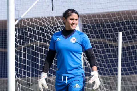 Cruz Azul Femenil suma dos refuerzos más para el Apertura 2023: portera y delantera extranjera