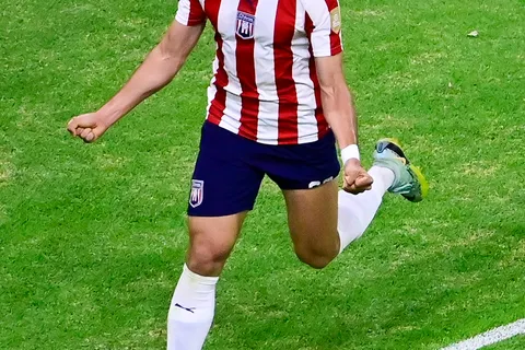 Tepa González, buscado por Cruz Azul.