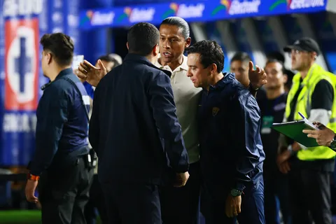 Joel Huiqui quedó en el centro del debate por la gestión de la plantilla durante la Leagues Cup.