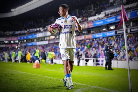 Liga MX pone los reflectores sobre Andrés Montaño y reconoce lo que está haciendo en Cruz Azul