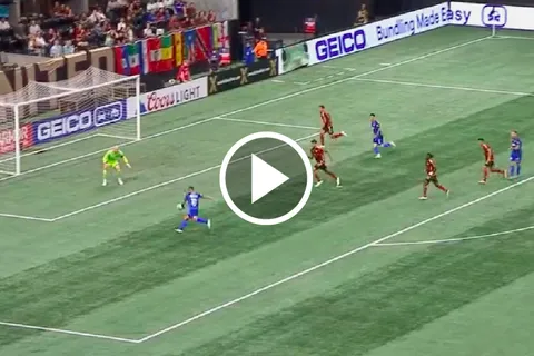 Moisés Vieira adelantó a Cruz Azul