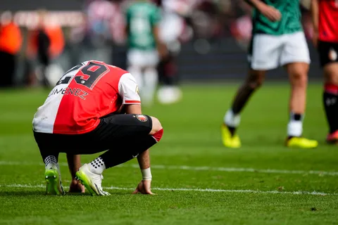 Ex Cruz Azul: Santi Giménez se va en blanco en la J1 de la Eredivise