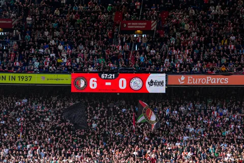 Santiago Giménez no juega esta fecha: ¿Por qué se suspendió el Feyenoord vs. Ajax de Eredivisie?