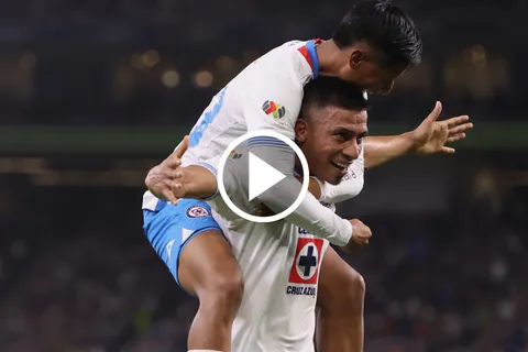 Sepúlveda ingresó para darle el 4° tanto a Cruz Azul