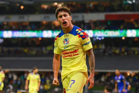 ¿Llega Zendejas? Cruz Azul prepara otro bombazo tras las salidas de Huescas y Antuna