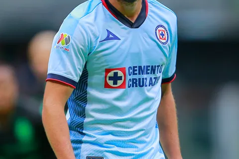 José Ignacio Rivero causa baja vs. Pachuca.