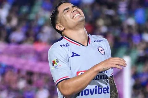 Duro golpe para La Máquina a horas de la ida.