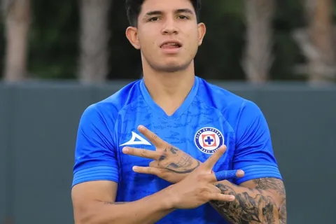Revelan cómo convencieron a Javier Suárez de descartar a México y jugar para Venezuela