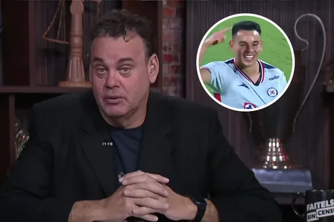 Feitelson le tiró a Charly y en redes le respondieron.