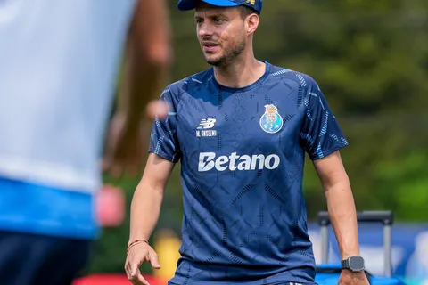 Martín Anselmi se prepara para debutar en el Mundial de Clubes 2025.