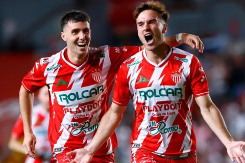La afición cementera volvió a pedir por el mediocampista argentino.