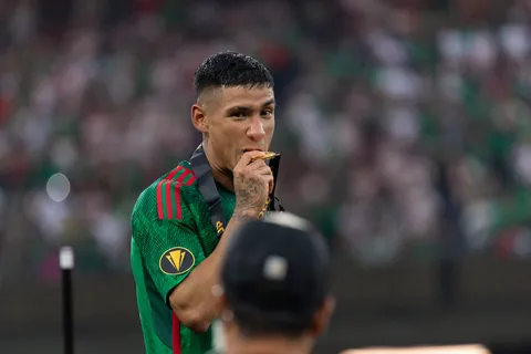 Uriel Antuna le respondió a sus detractores