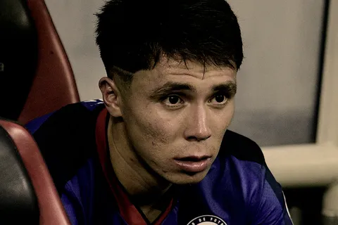 ¿Huescas se va por la puerta de atrás? Su representante lo habría engañado y perjudicó a Cruz Azul