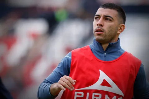 Erik Lira apunta al futbol europeo tras su gran Mundial con México.