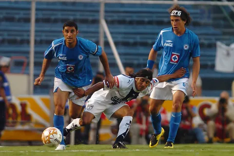 Cruz Azul fue eliminado por la FMF aludiendo una alineación indebida de Salvador Carmona ante Pachuca.
