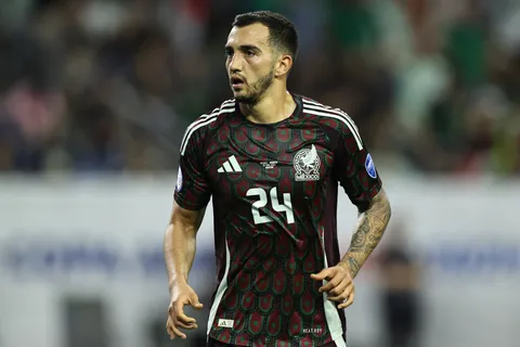 América podría adelantarse a Cruz Azul y fichar a Luis Chávez