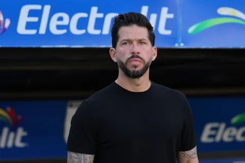 Benjamín Mora, DT de Querétaro, dijo algo de la Liga MX que salpica a Cruz Azul y Martin Anselmi