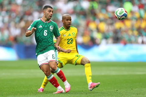 La marca histórica que consiguió Erik Lira con México y que solo habían logrado 3 futbolistas