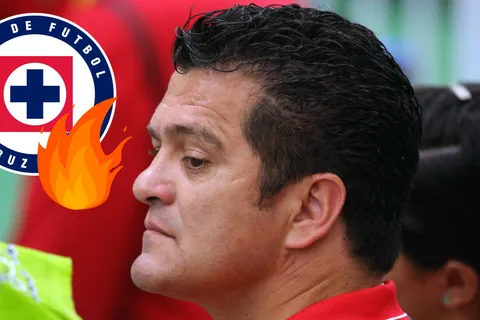 Carlos Hermosillo ardido por no ser directivo de Cruz Azul