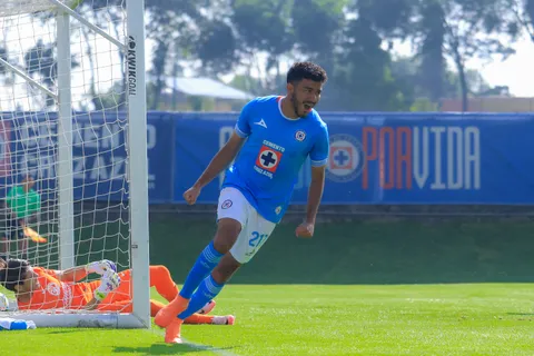 Samuel Espinosa: le anotó al América, es goleador de Cruz Azul Sub 23 y pide a Anselmi una oportunidad