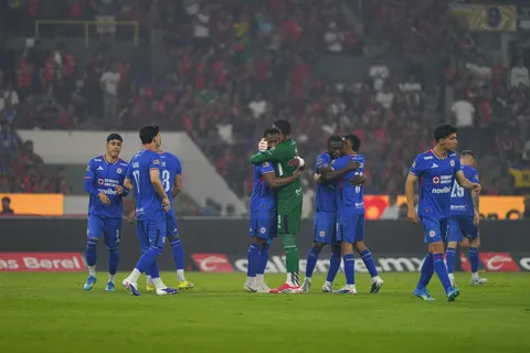 El arrogante mensaje desde el vestidor de Cruz Azul tras pasar a semis: "Con todo respeto..."