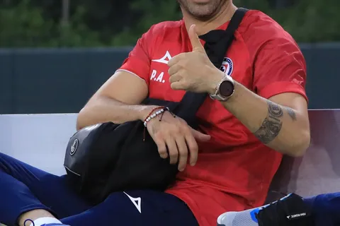 Emotivo: La reacción del fisioterapeuta de Cruz Azul al ver el gol del Toro Fernández en una práctica