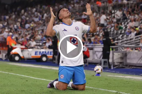 Así se vivió en Oaxaca el golazo de Ángel Sepúlveda en Cruz Azul