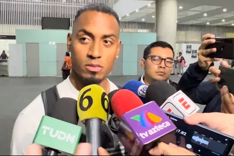 "Cruz Azul es el equipo más grande de México", Willer Ditta ya está en el país
