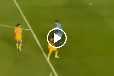 Luis Romo le gritó el empate a Diego Lainez en el rostro