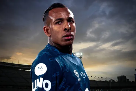 Cruz Azul se fijó en Sebastián Villa para reforzar su ofensiva.