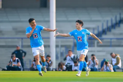 ¿Por qué no juegan Ángel Sepúlveda, Lorenzo Faravelli ni Jorge Sánchez si siempre fueron titulares?