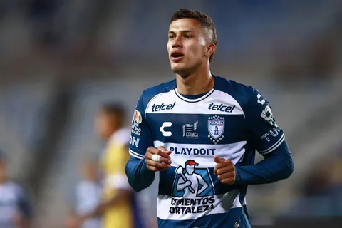 Nelson Deossa y un guiño a Cruz Azul.