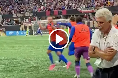 Así vivió el Tuca Ferretti el último penal de Cruz Azul
