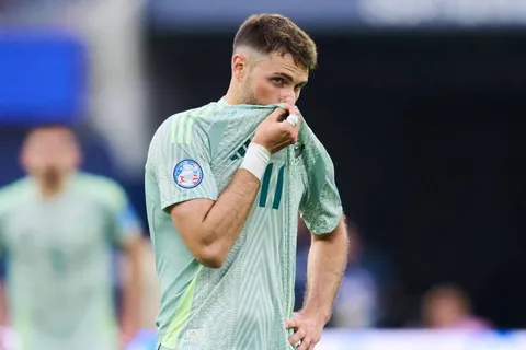 El mensaje de Santi Giménez tras la derrota de la Selección Mexicana