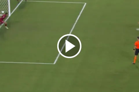 De villano a héroe: Así se vio el penal que atajó Kevin Mier para darle el triunfo a Cruz Azul