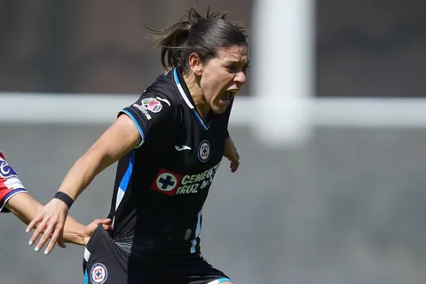 Norma Palafox presume sus músculos. ¡Brutal!