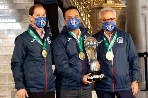 Atención: La directiva no quiere a Ordiales en una foto con el logo de Cruz Azul